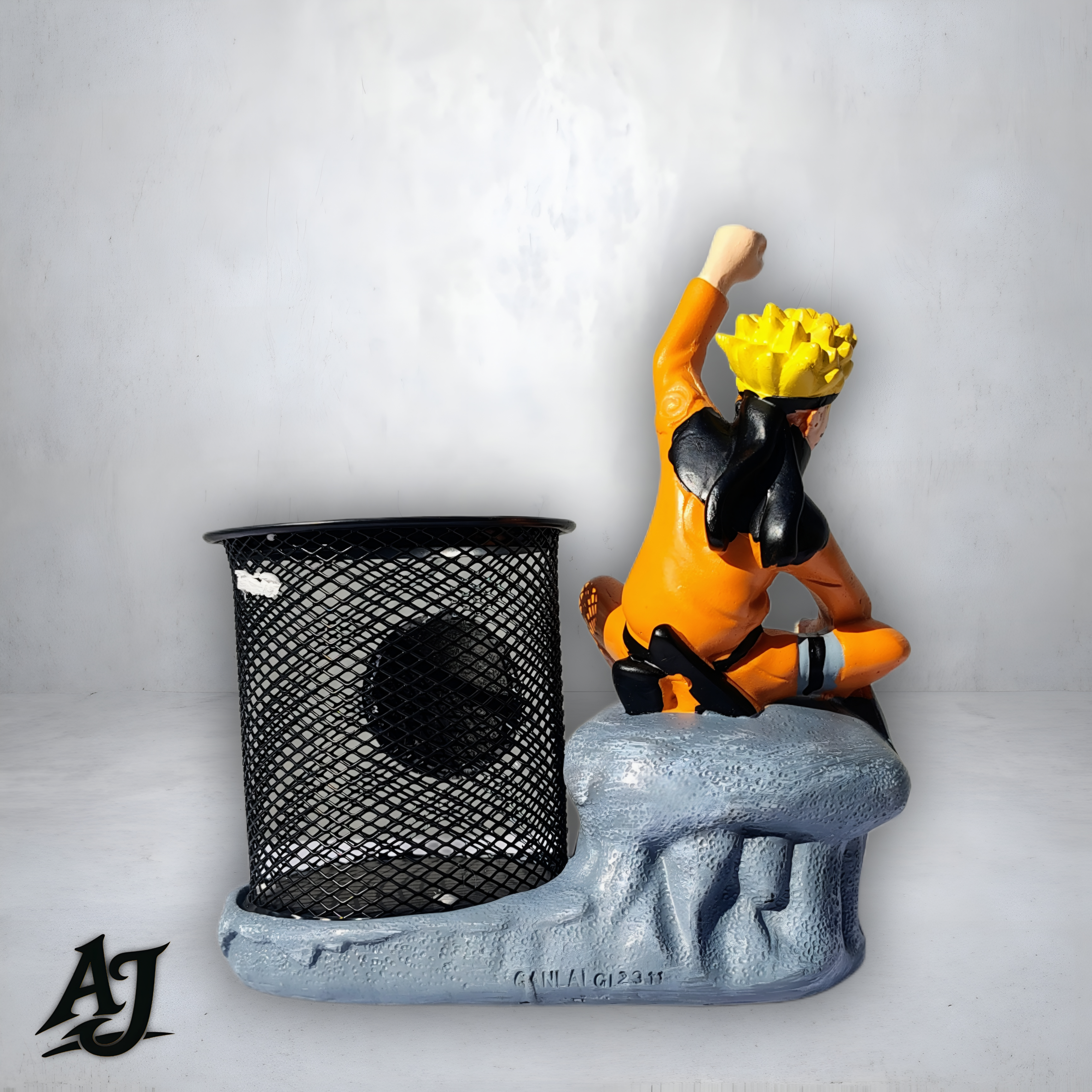 NARUTO PEN STAND