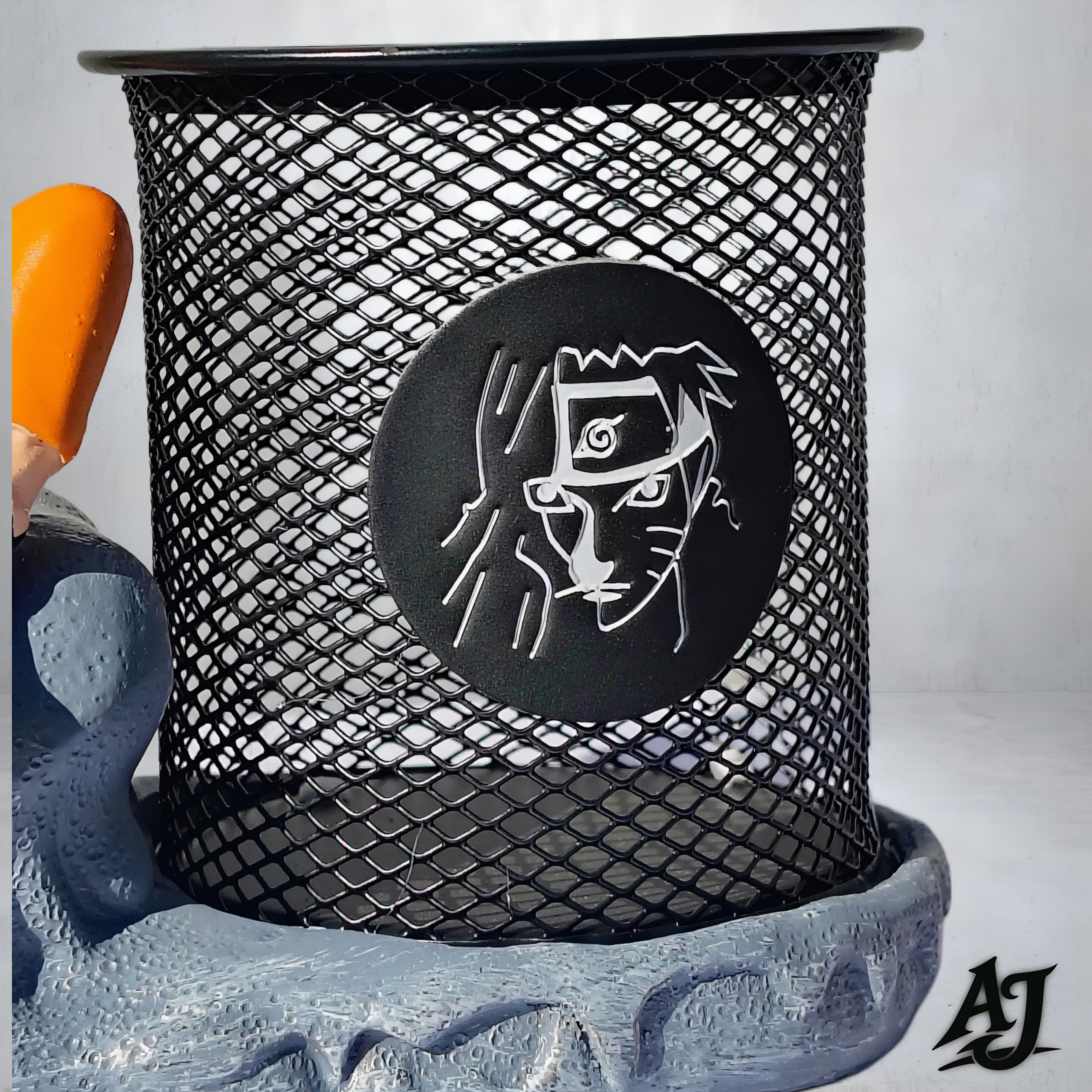 NARUTO PEN STAND