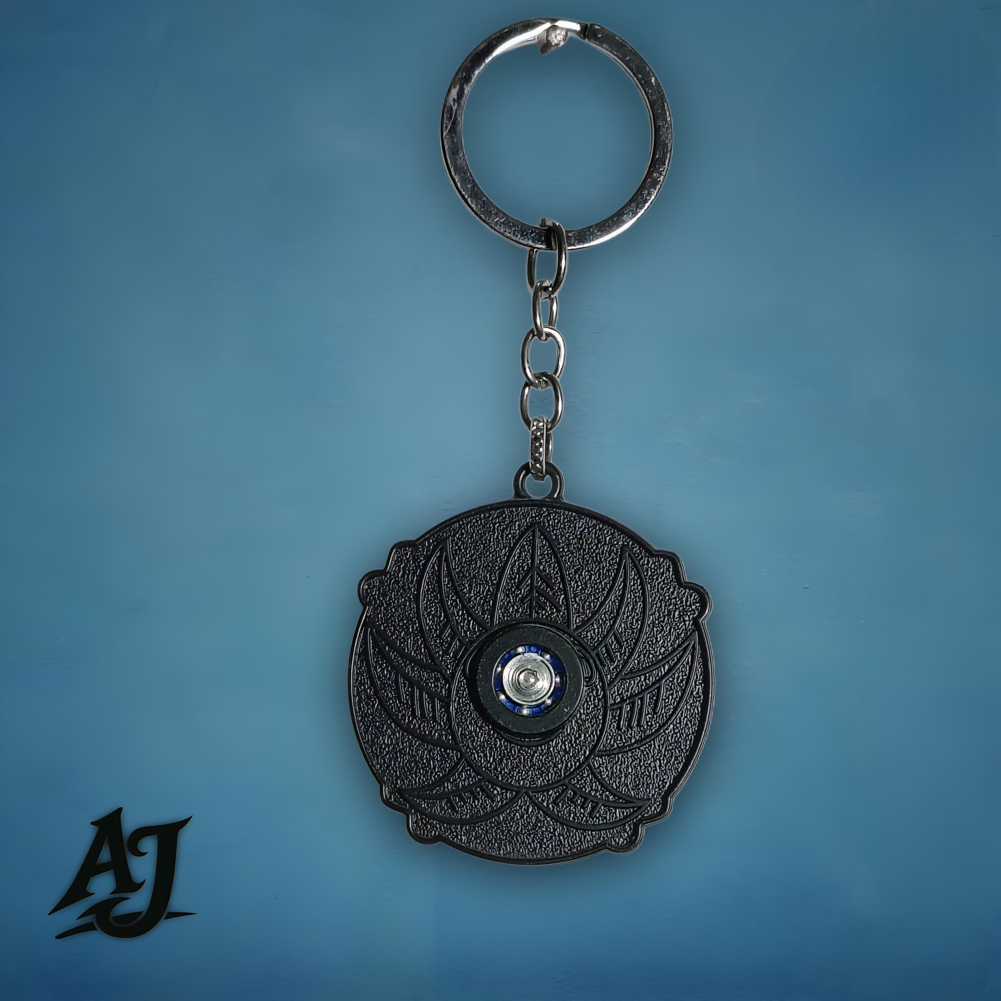 ONE PIECE~ROTATING METAL KEYCHAIN