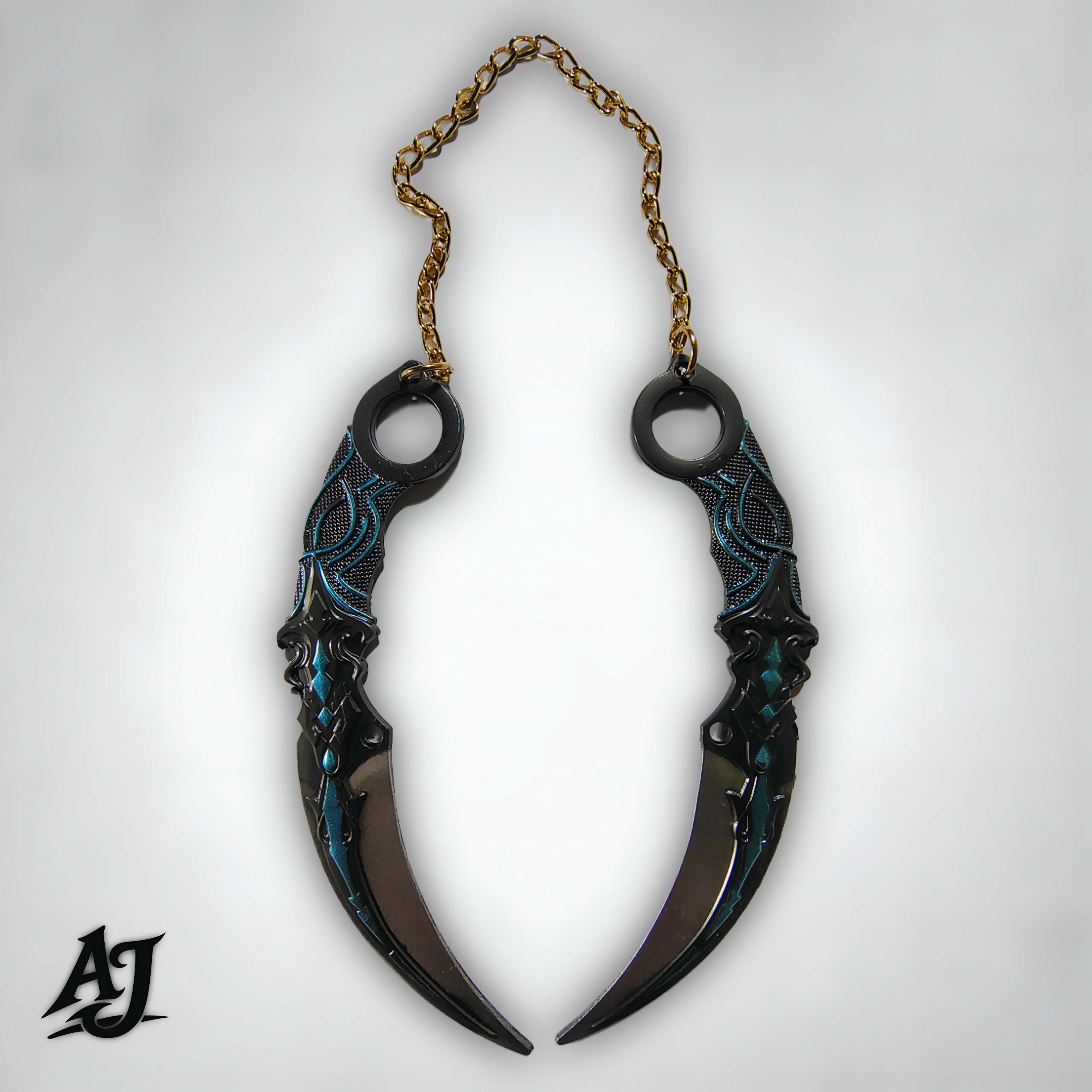 METAL SHOWCASE